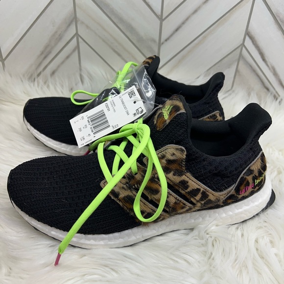 adidas Ultra Boost DNA Leopard - Picture 4 of 9